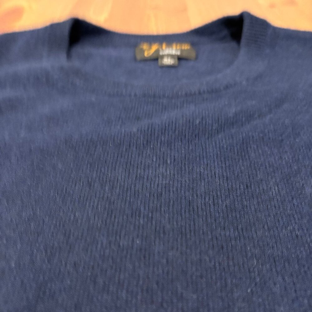 Cashmere crewneck sweater